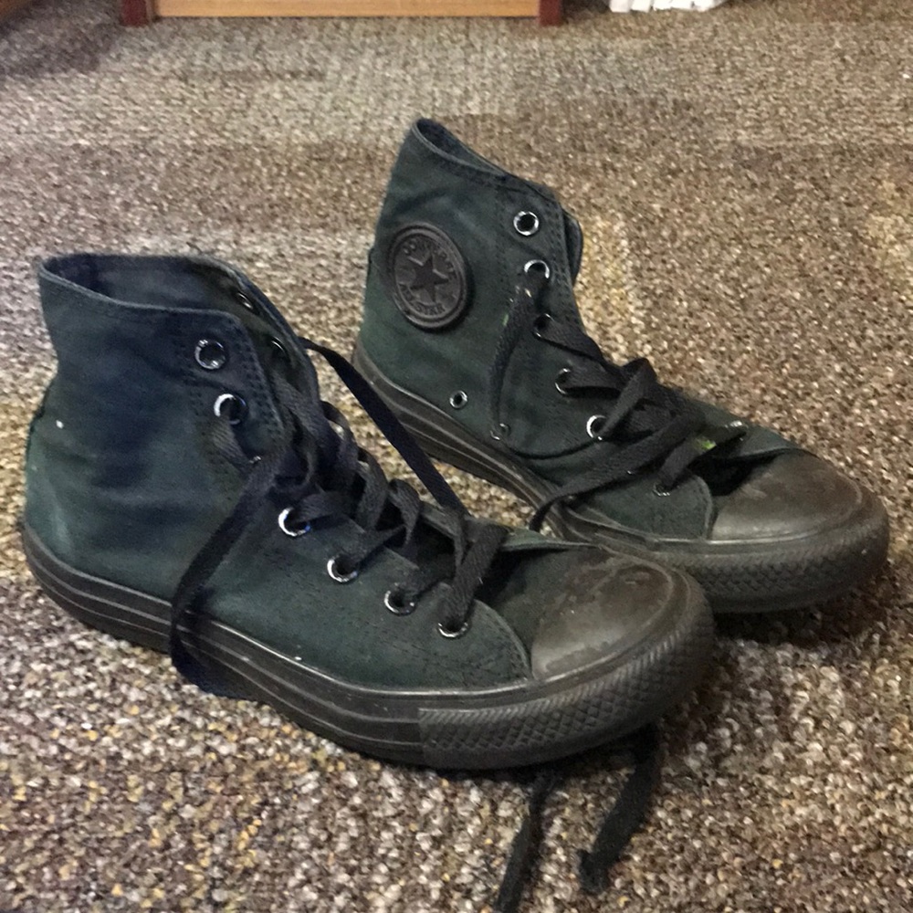 Black converse